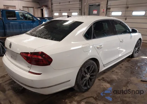 2017 Volkswagen Passat 1.8T Se из США, поврежденный, VIN 1VWGT7A37HC051719